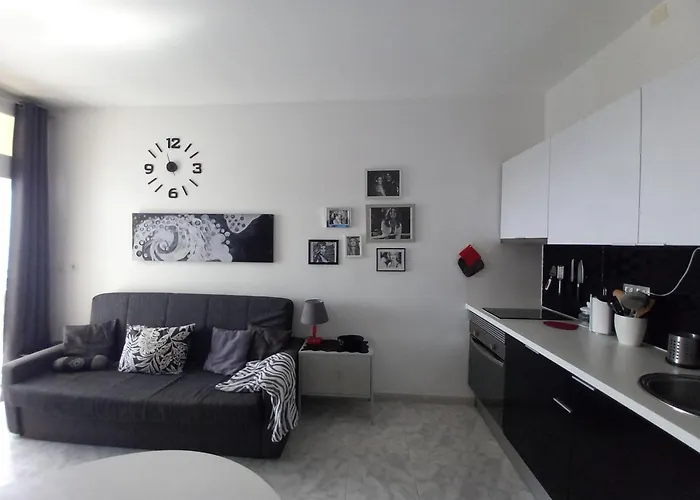 Casa Cherie Лос Кристианос